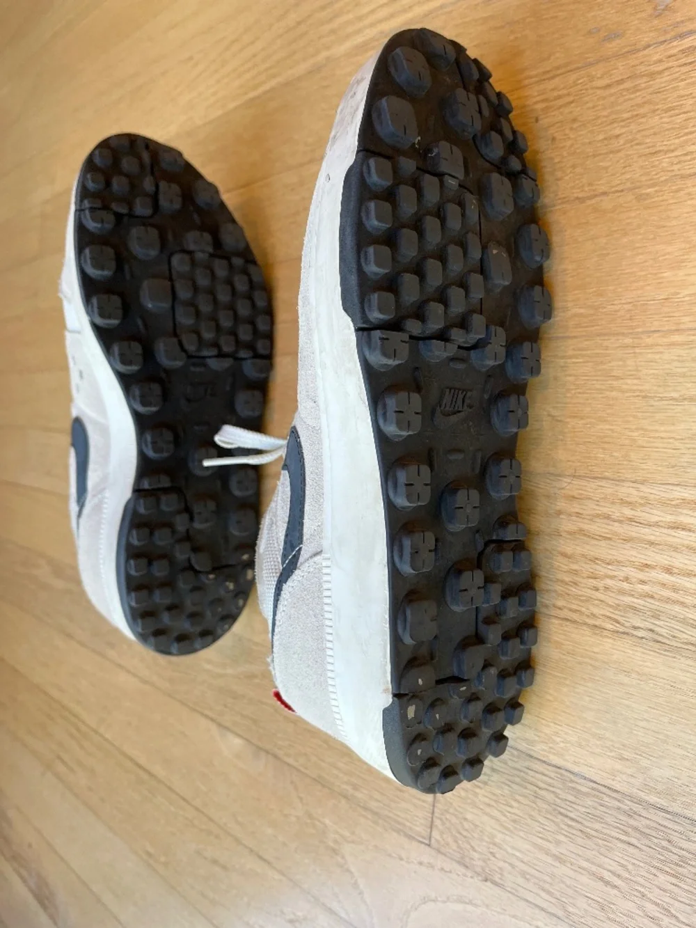 Nike C1TY